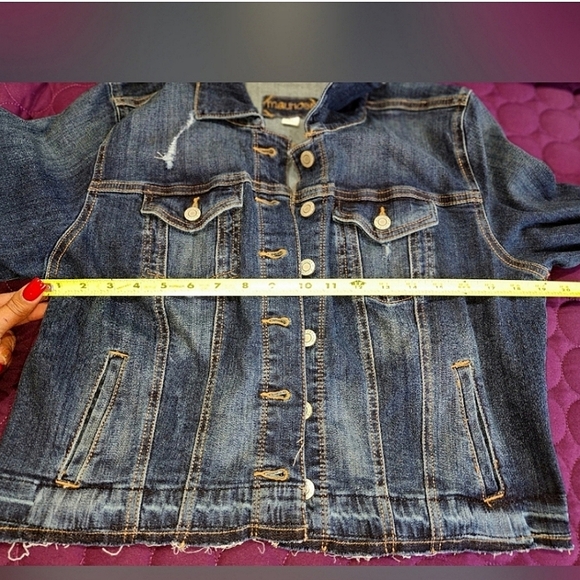 Maurices Dark Wash Released Hem Denim Jacket Size Large - Picture 4 of 9